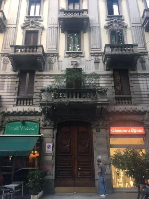 Apartment With Terrace In Central Milánó Kültér fotó