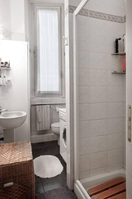 Apartment With Terrace In Central Milánó Kültér fotó