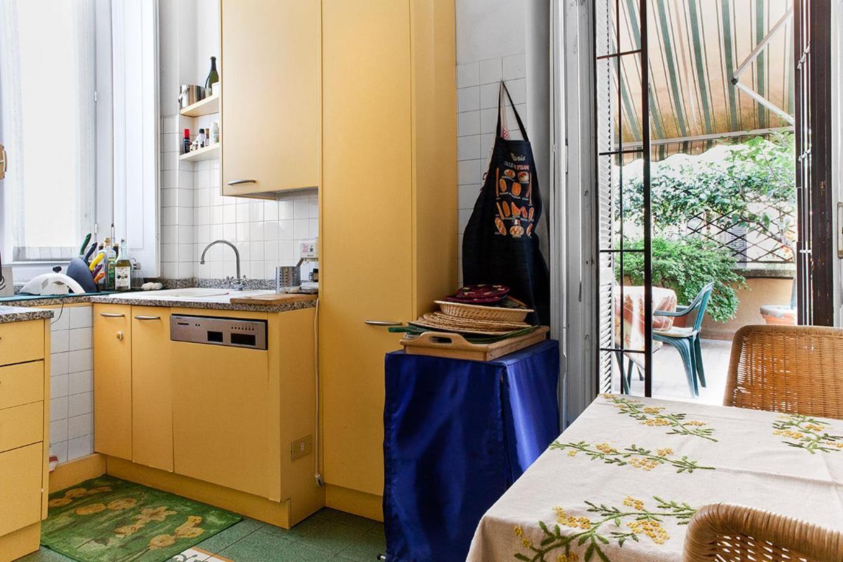 Apartment With Terrace In Central Milánó Kültér fotó